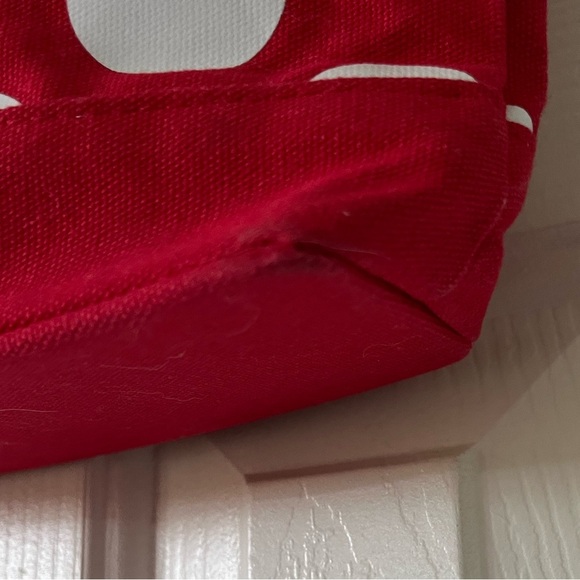 Authentic Disney Parks Minnie Mouse bag, red and white in good condition - Picture 6 of 13